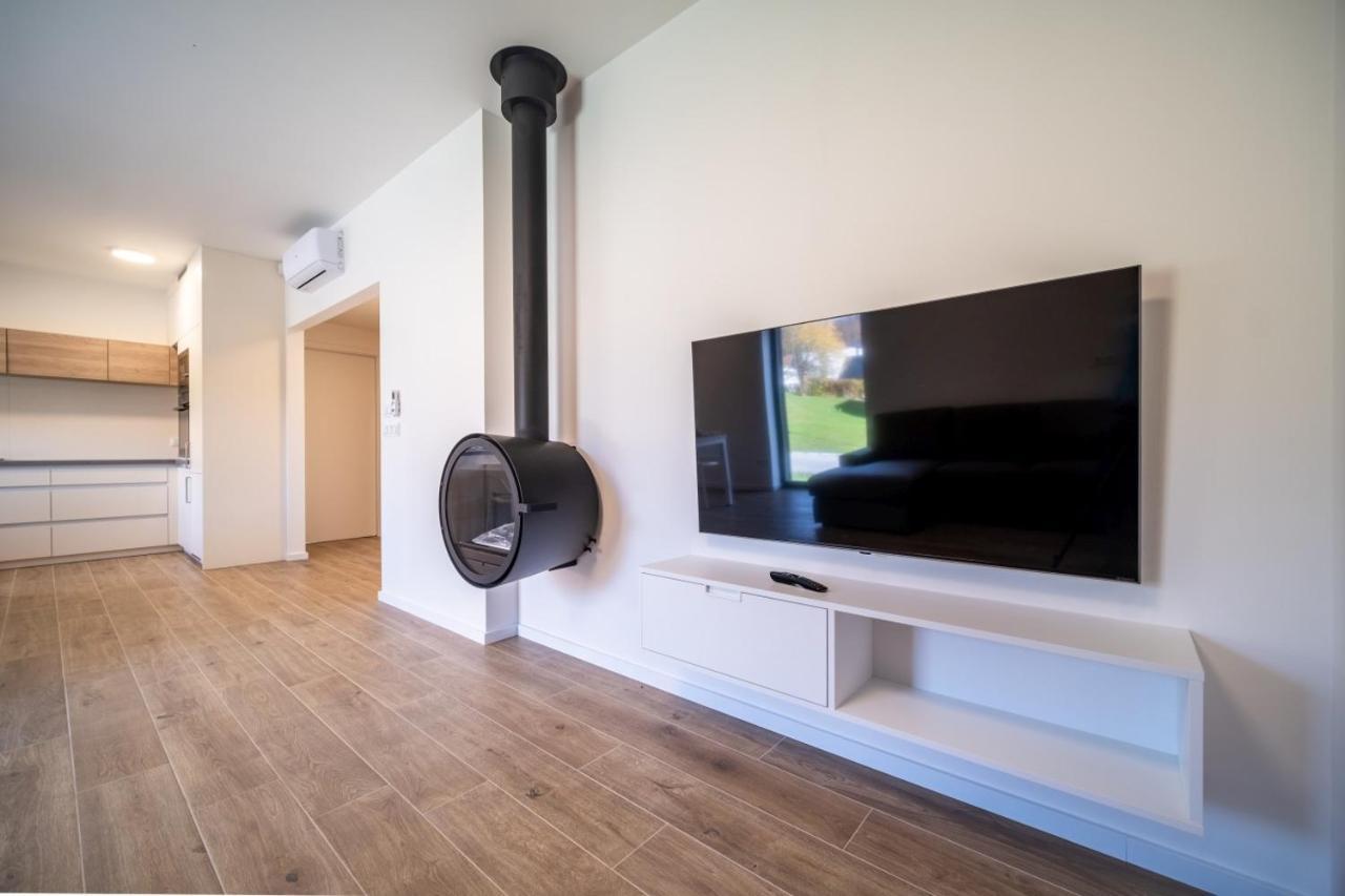 Holiday House U Hajenky 11P Lipno Home ลิปโนนัดเวิลตาวู ภายนอก รูปภาพ